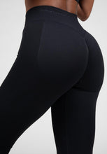Load image into Gallery viewer, Whitney Seamless Leggings - Black