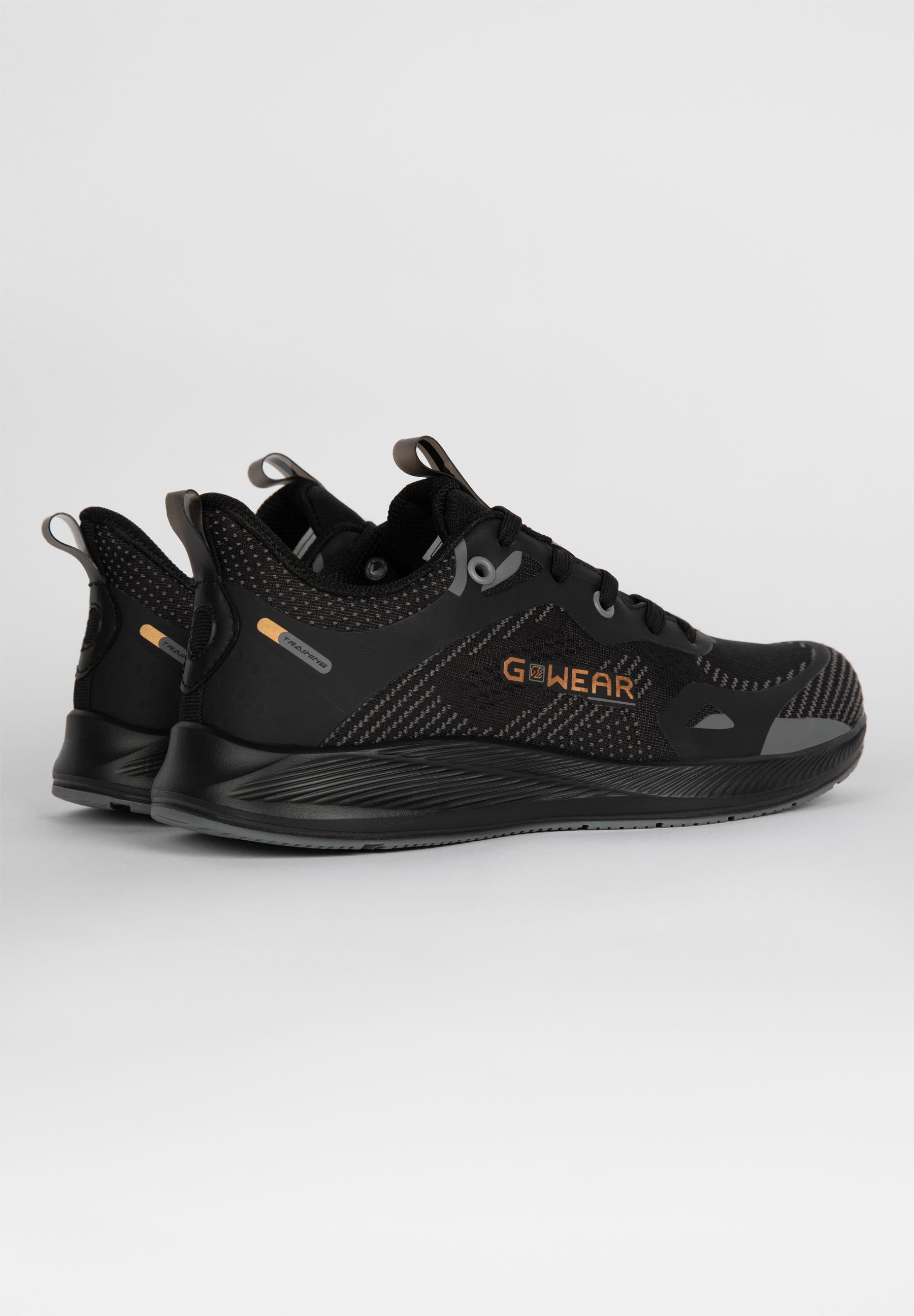 GWEAR ESSENTIAL TRAINING SHOES - BLACK